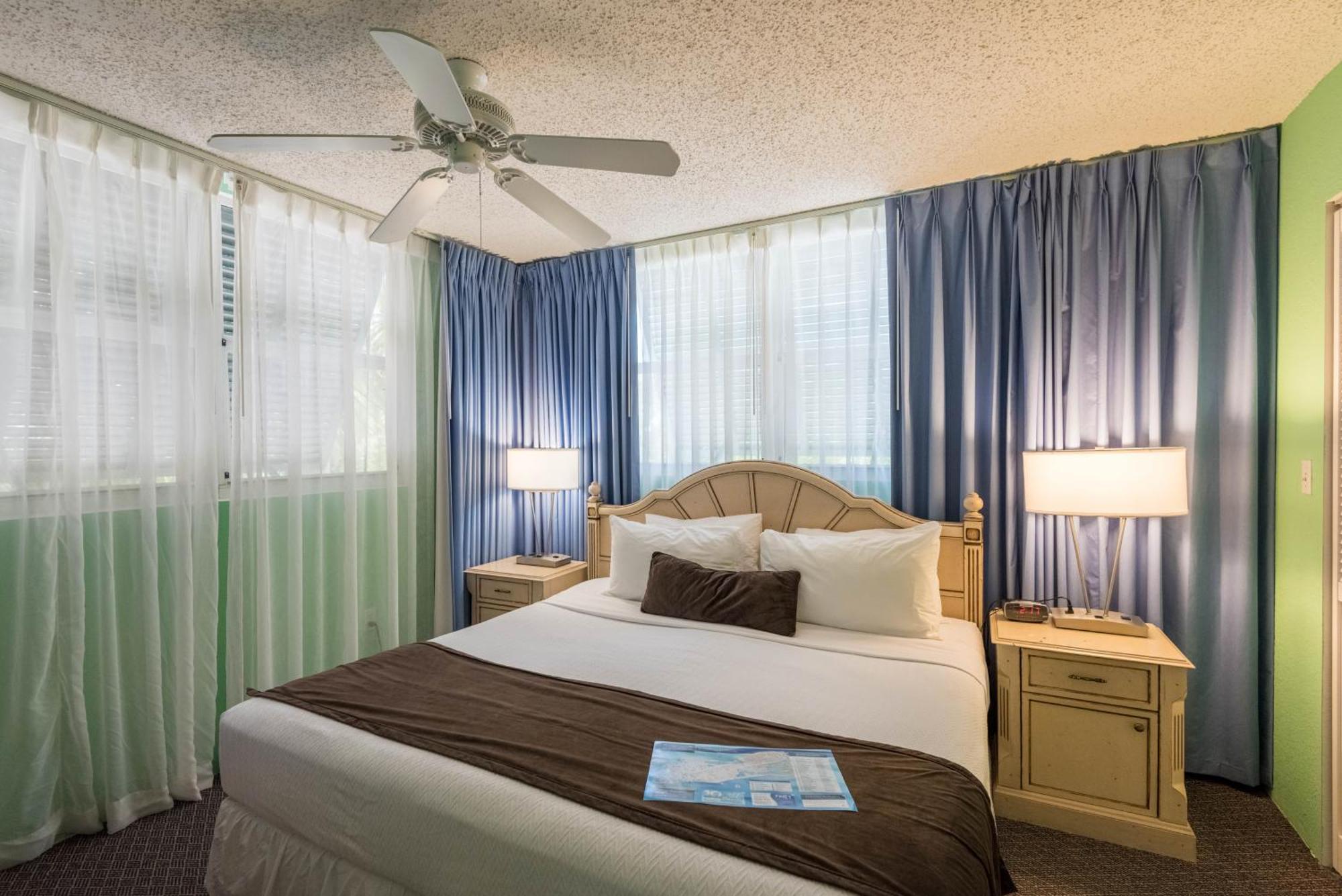Sunrise Suites Jamaica Suite #102 Key West Oda fotoğraf
