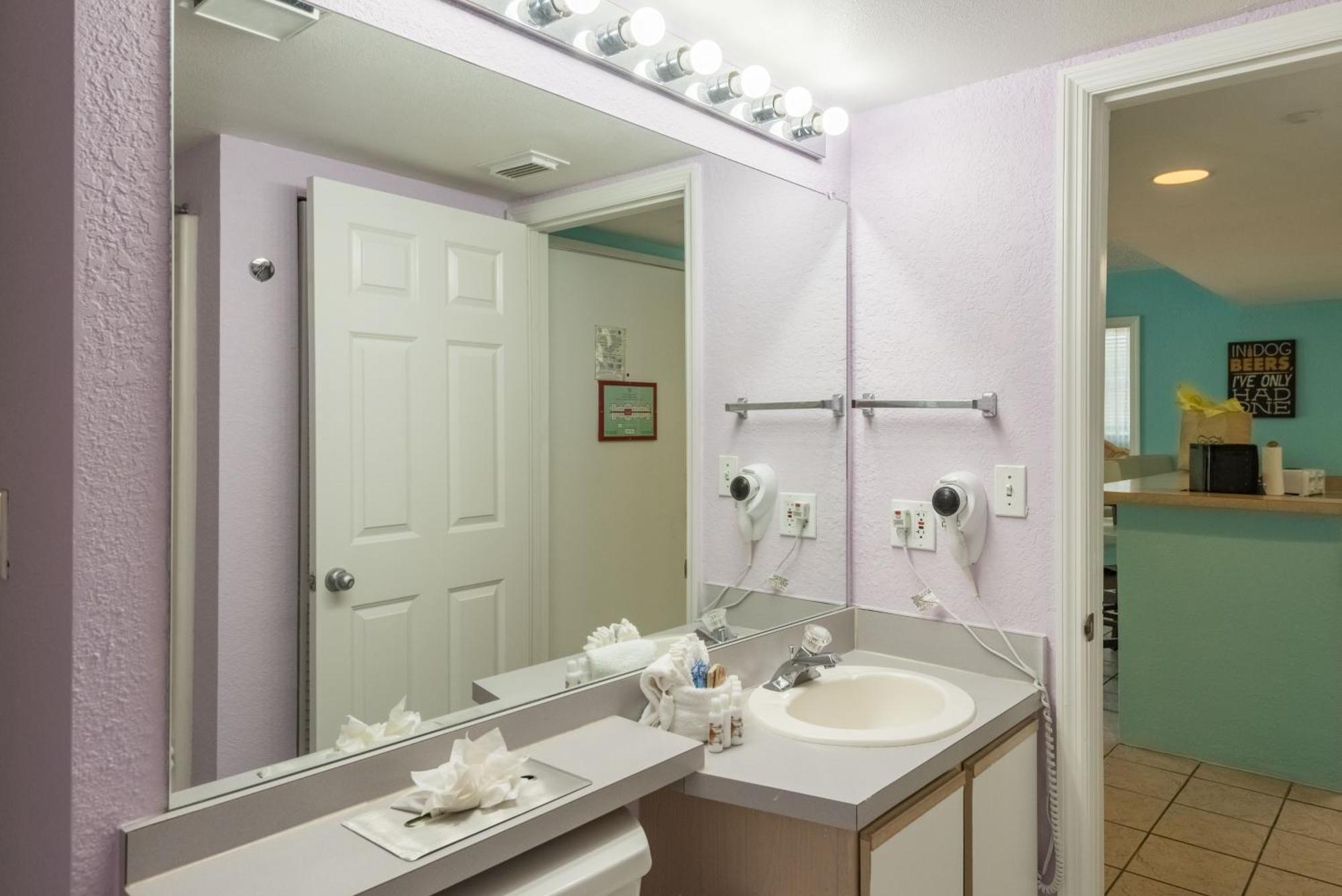 Sunrise Suites Jamaica Suite #102 Key West Oda fotoğraf