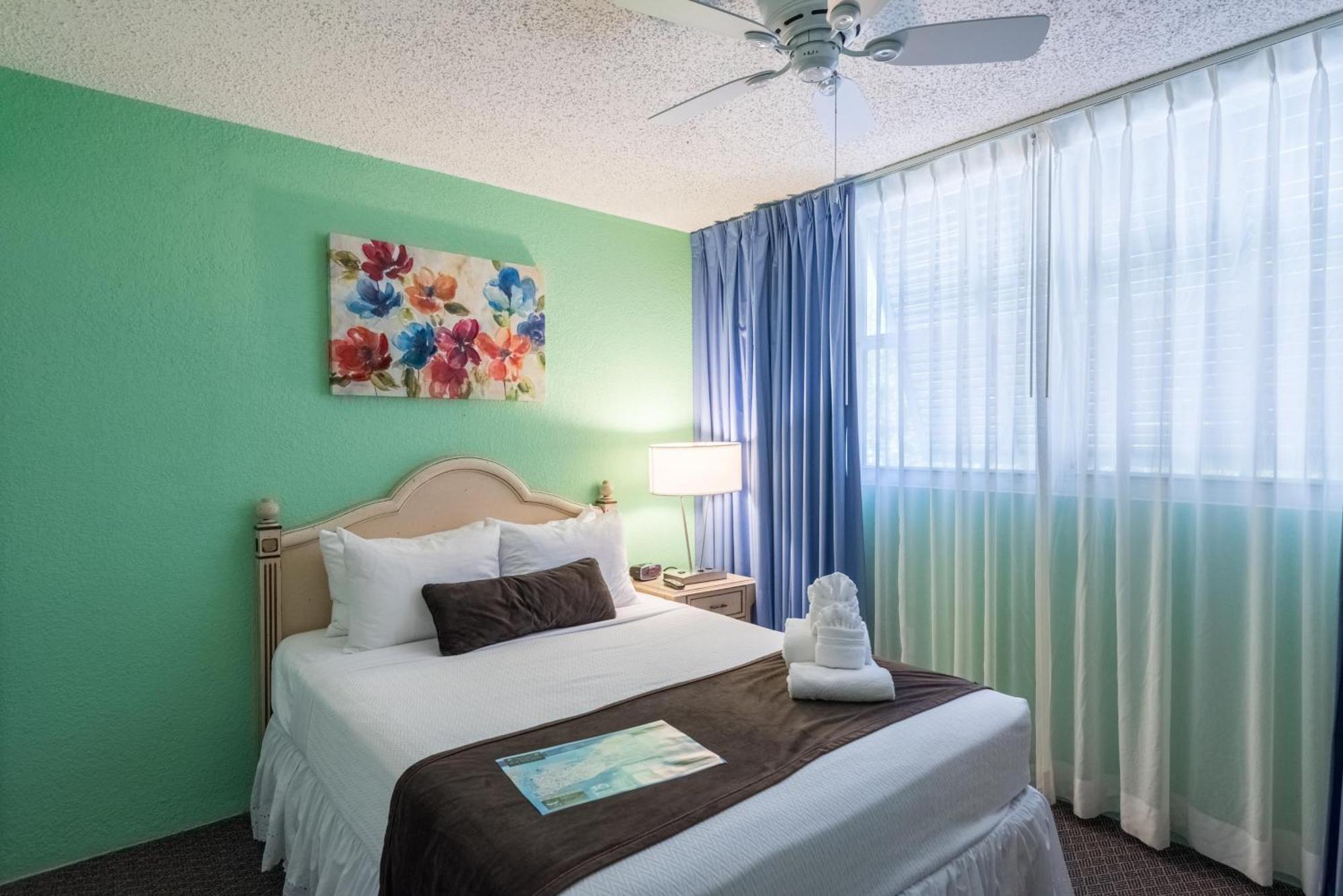 Sunrise Suites Jamaica Suite #102 Key West Oda fotoğraf