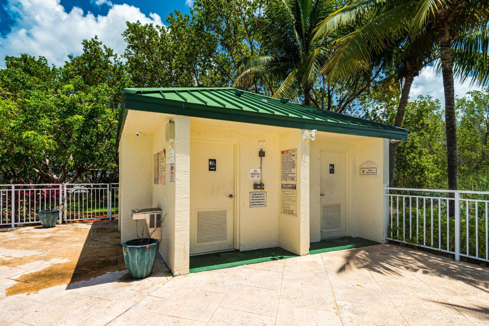 Sunrise Suites Jamaica Suite #102 Key West Oda fotoğraf