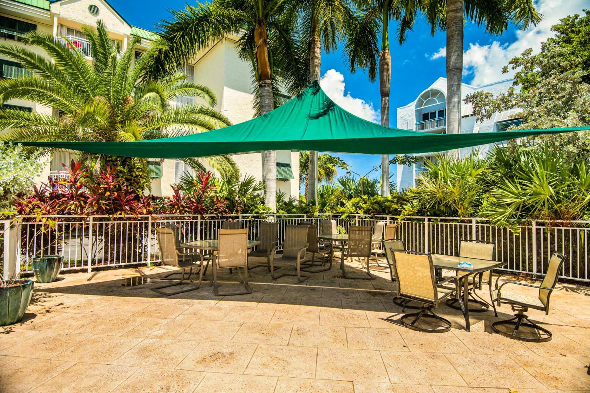 Sunrise Suites Jamaica Suite #102 Key West Oda fotoğraf