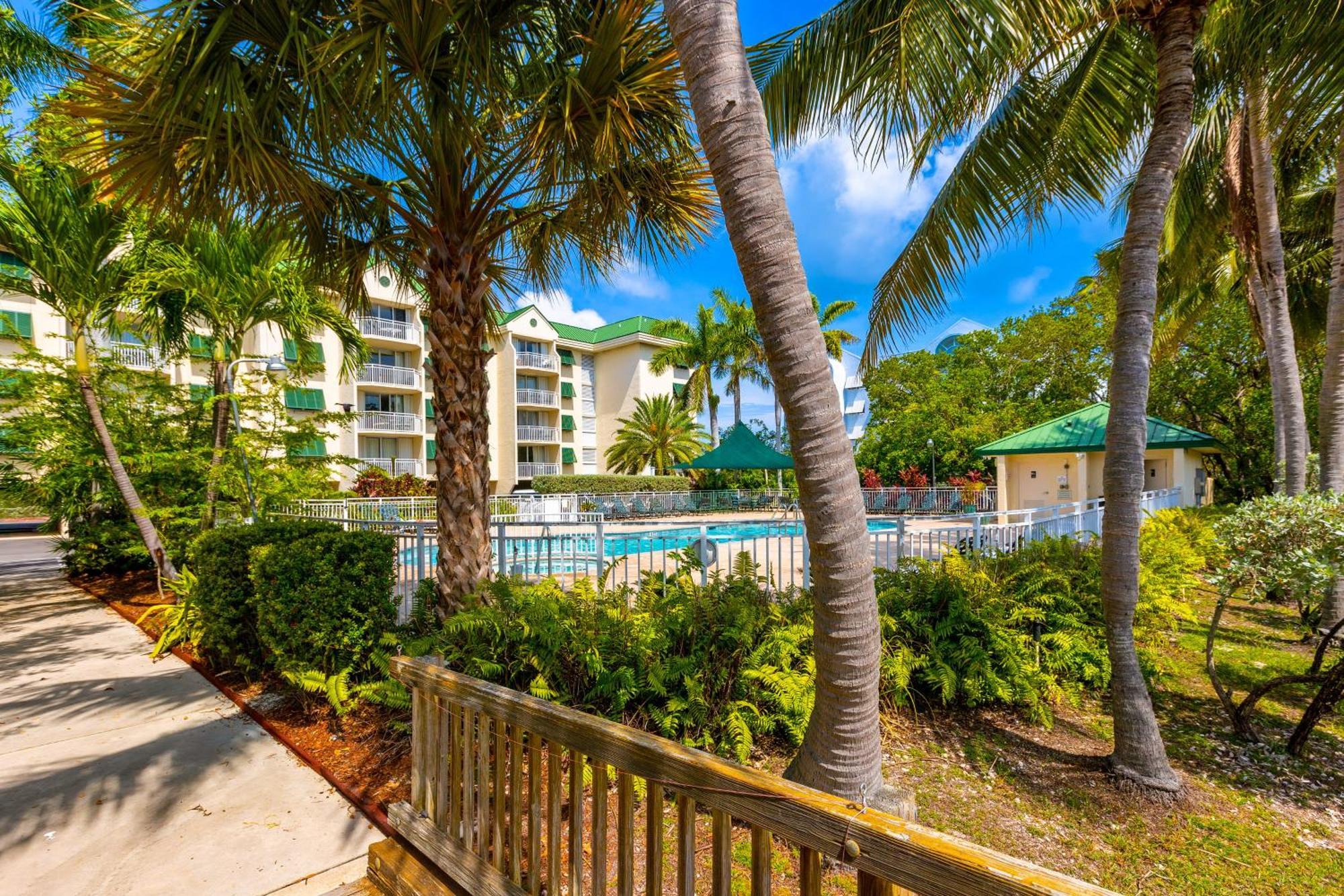 Sunrise Suites Jamaica Suite #102 Key West Oda fotoğraf
